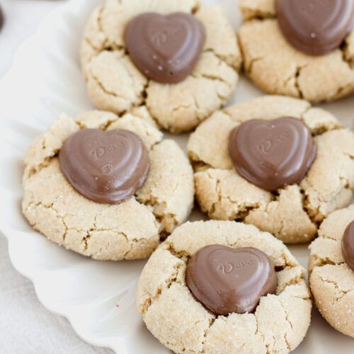 Baker shares simple but delicious M&M and peanut butter cookie